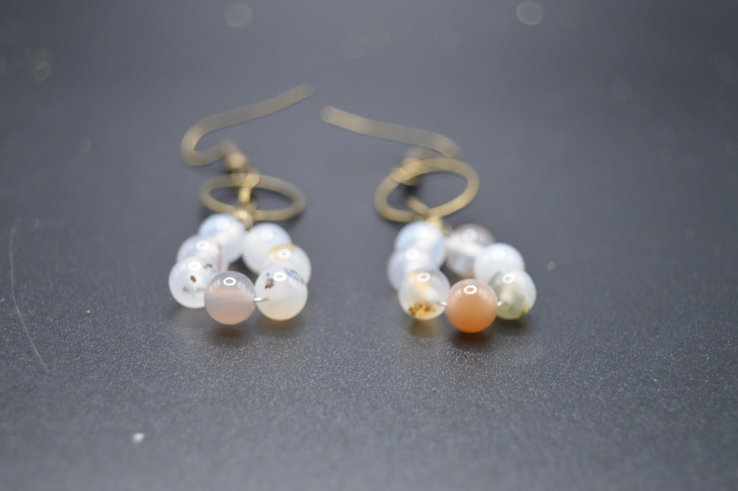 Vintage Elegance: Natural Agate Earrings with Antique Gold Finish