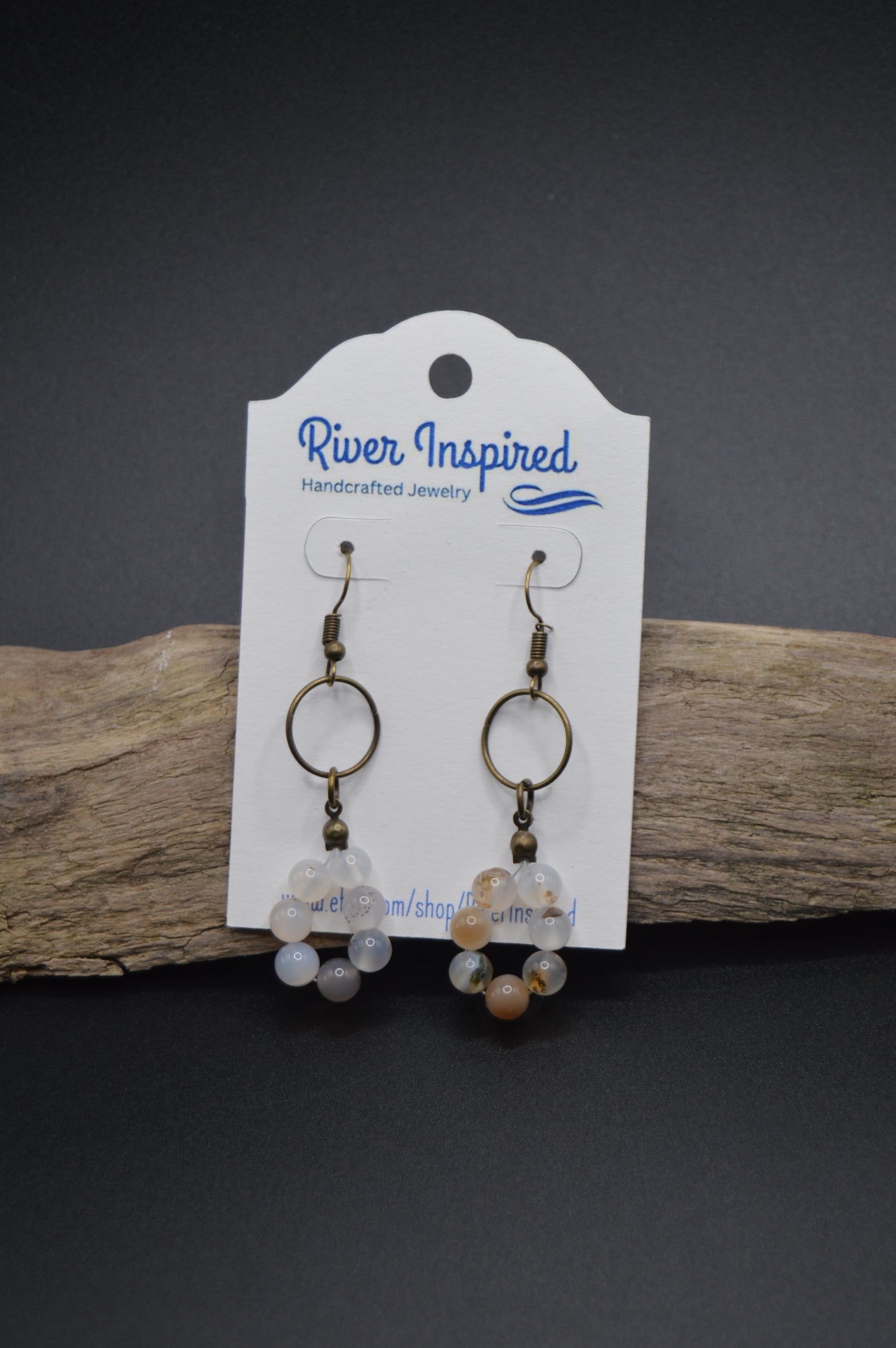 Vintage Elegance: Natural Agate Earrings with Antique Gold Finish