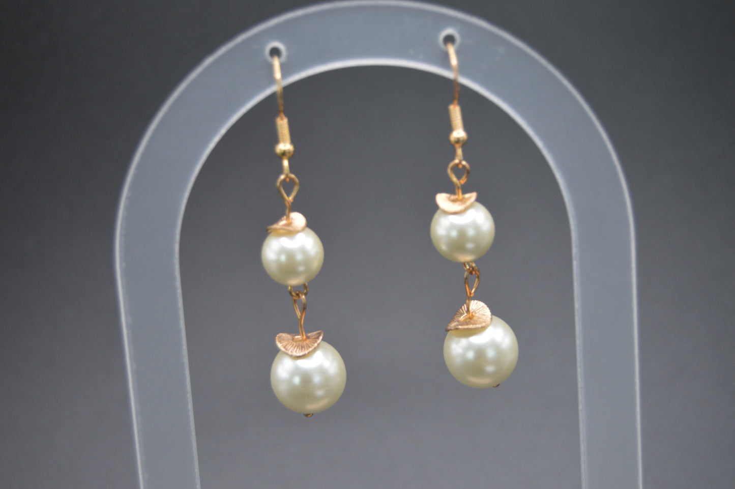 Golden Waves of Elegance: Round Crystal Pearl Statement Earrings