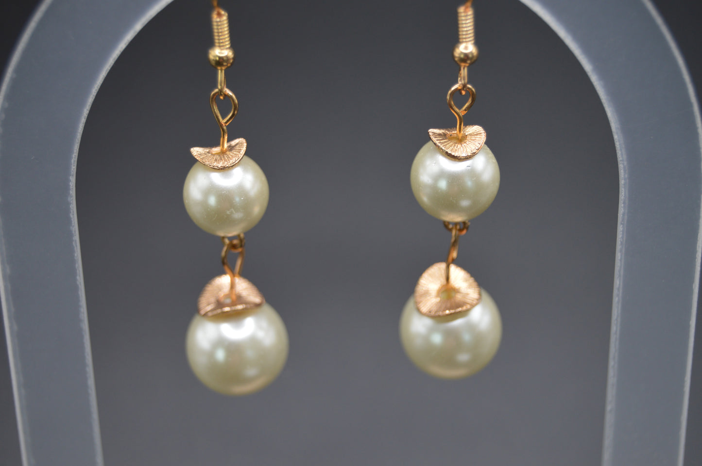 Golden Waves of Elegance: Round Crystal Pearl Statement Earrings