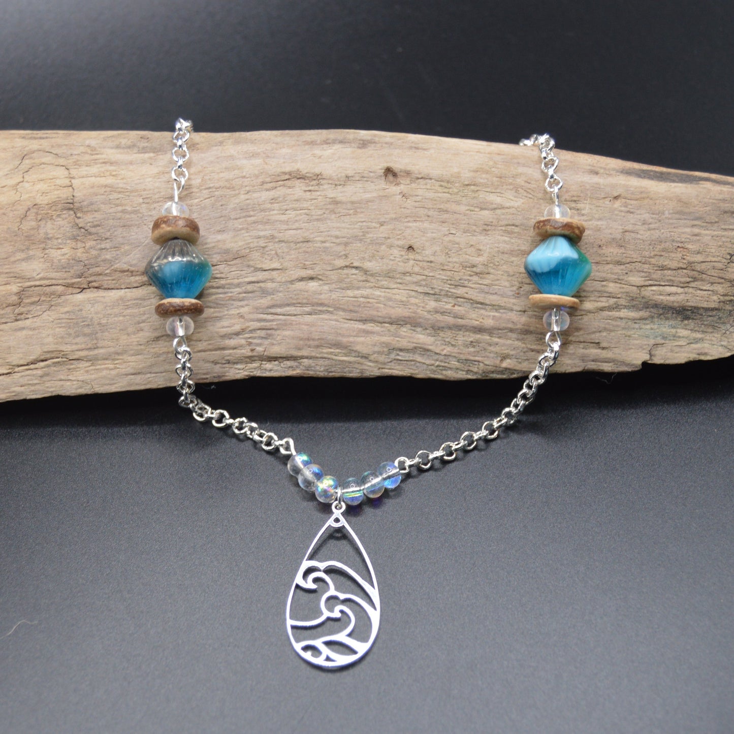 Sunlit Wake Necklace