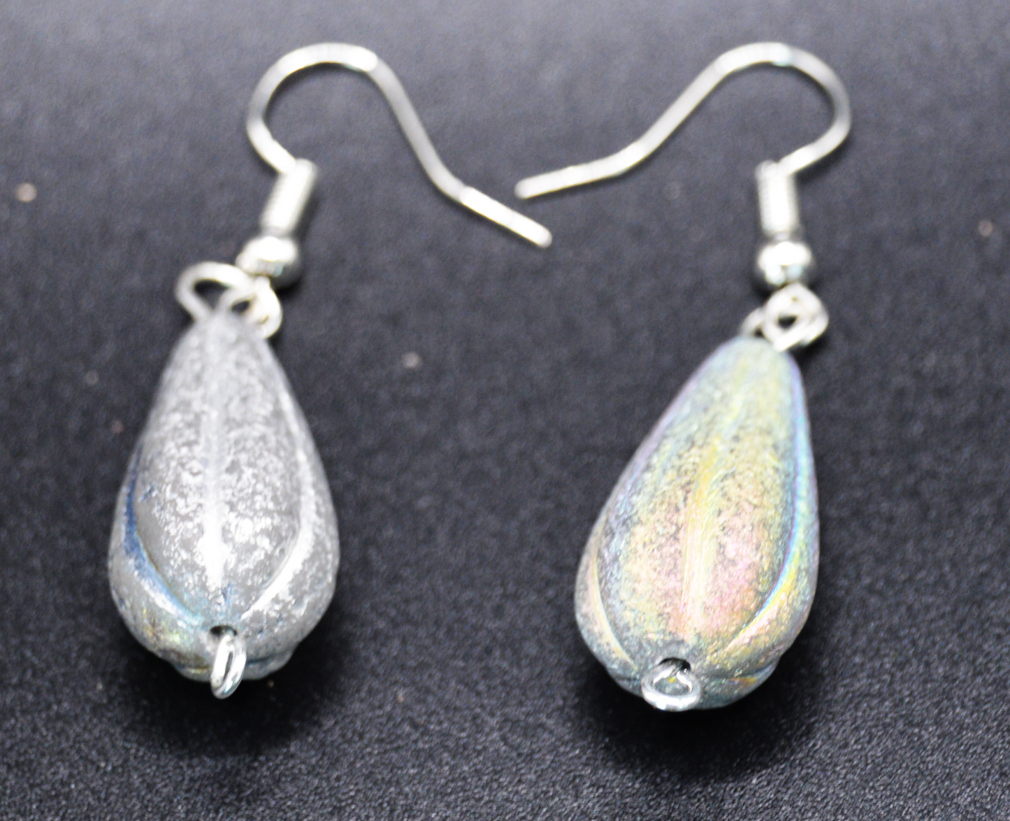 Timeless Elegance: Grey Czech Glass Teardrop Earrings with Vertical Lines and White Marble Touch