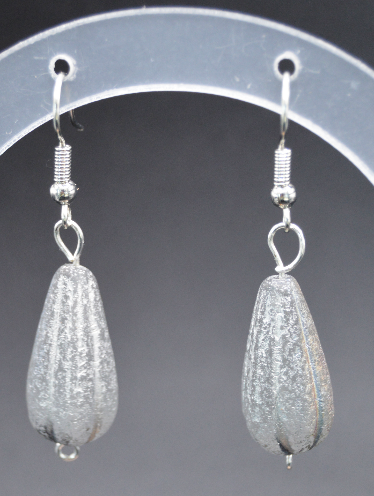 Timeless Elegance: Grey Czech Glass Teardrop Earrings with Vertical Lines and White Marble Touch