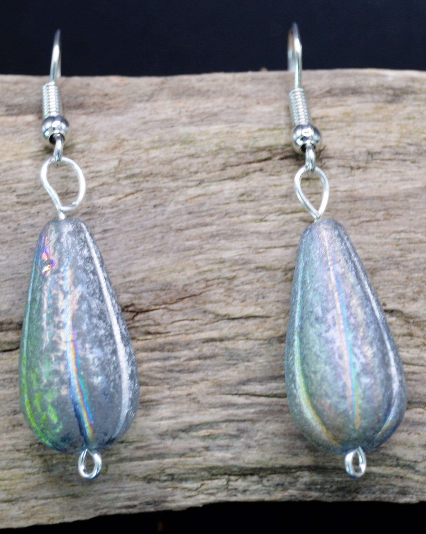 Timeless Elegance: Grey Czech Glass Teardrop Earrings with Vertical Lines and White Marble Touch