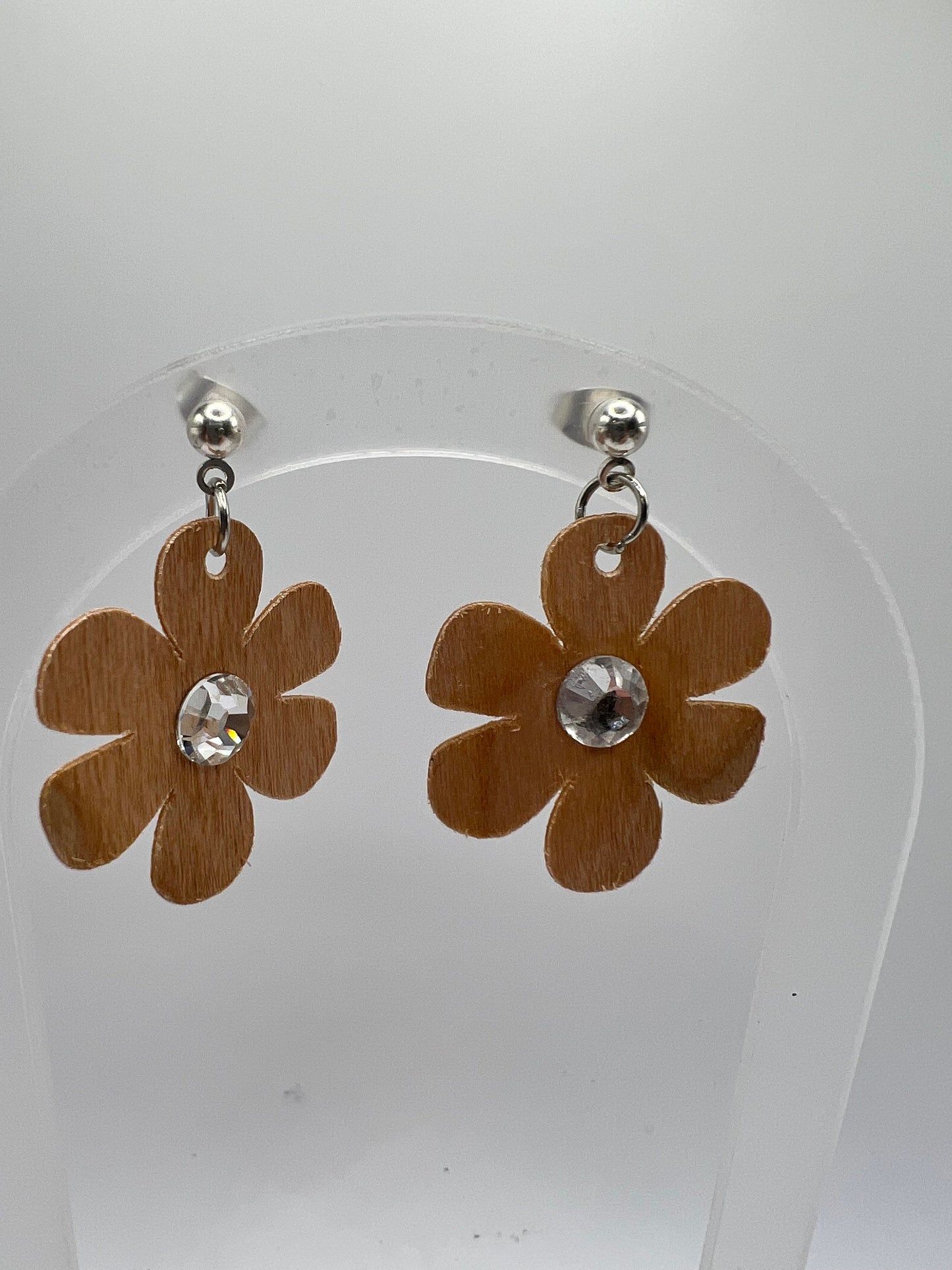 Radiant Blooms: Crystal-Centered Wood Flower Earrings for Effortless Elegance